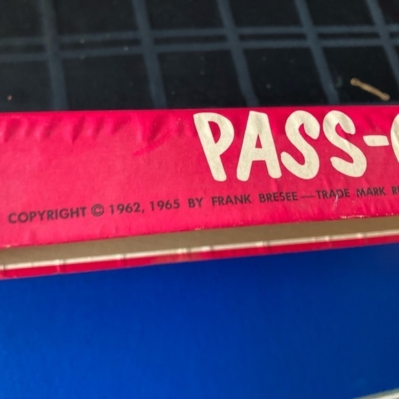PassOut!  Board Game 1965 Vintage - Picture 5 of 6